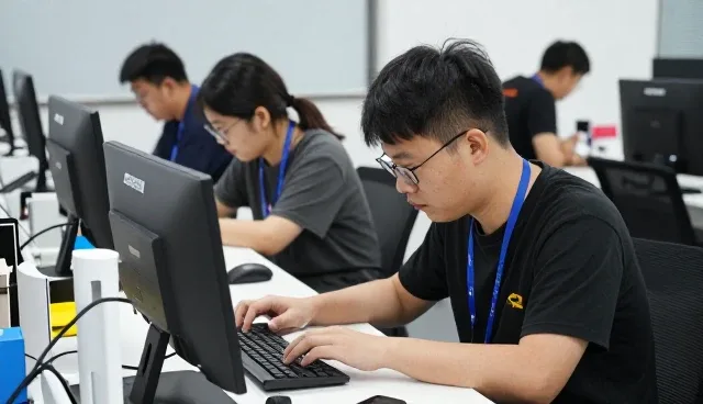 陕西柚町文化传媒有限公司提供适合短视频拍摄的短视频拍摄